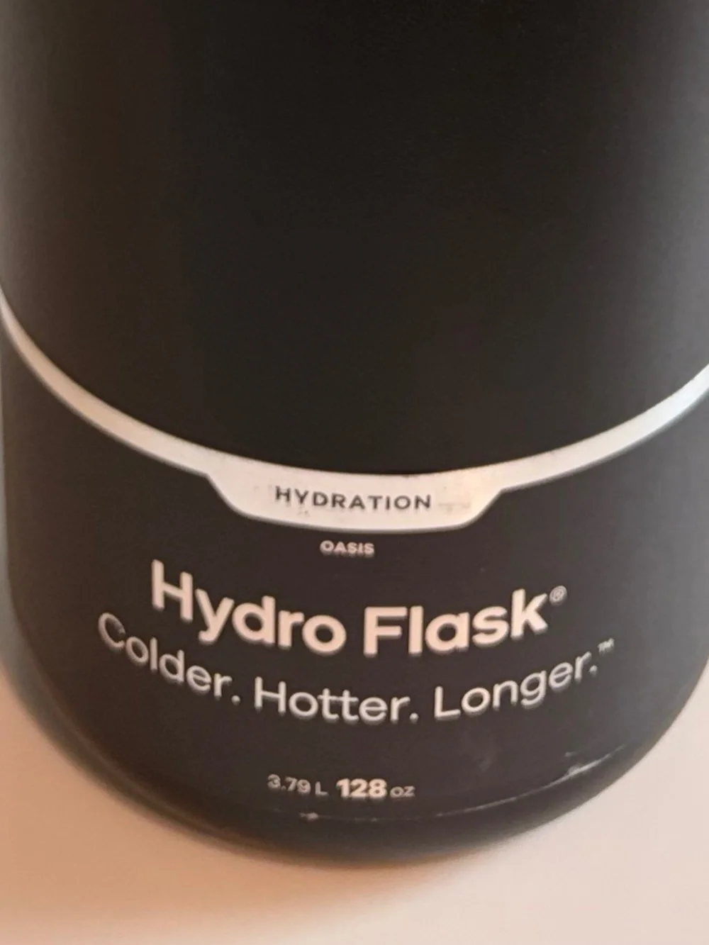 Matte Black Hydro Flask Oasis Jug - Picture 3 of 3